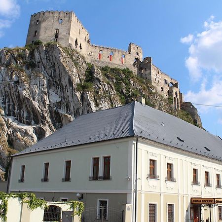 Kuria Beckov - Penzion Экстерьер фото